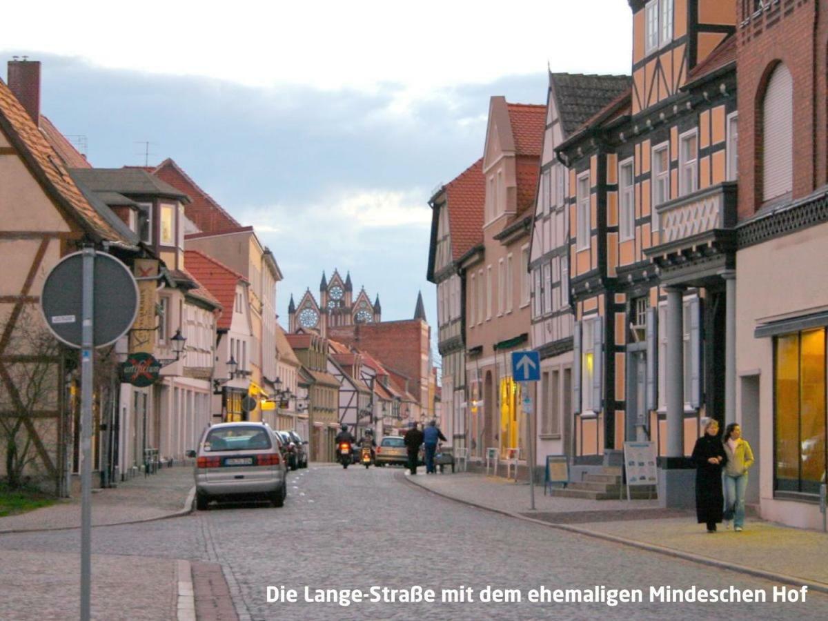 Haus Zur Eselsbruecke Apartment Tangermunde Bagian luar foto